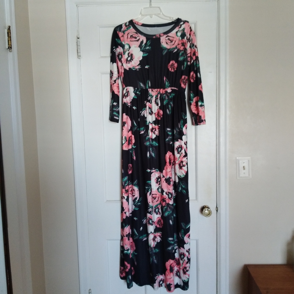 Floral long sleeved maxi dress